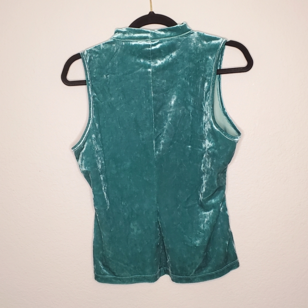 Candies Light Green Velor Velvet Crop Top - Picture 2 of 6